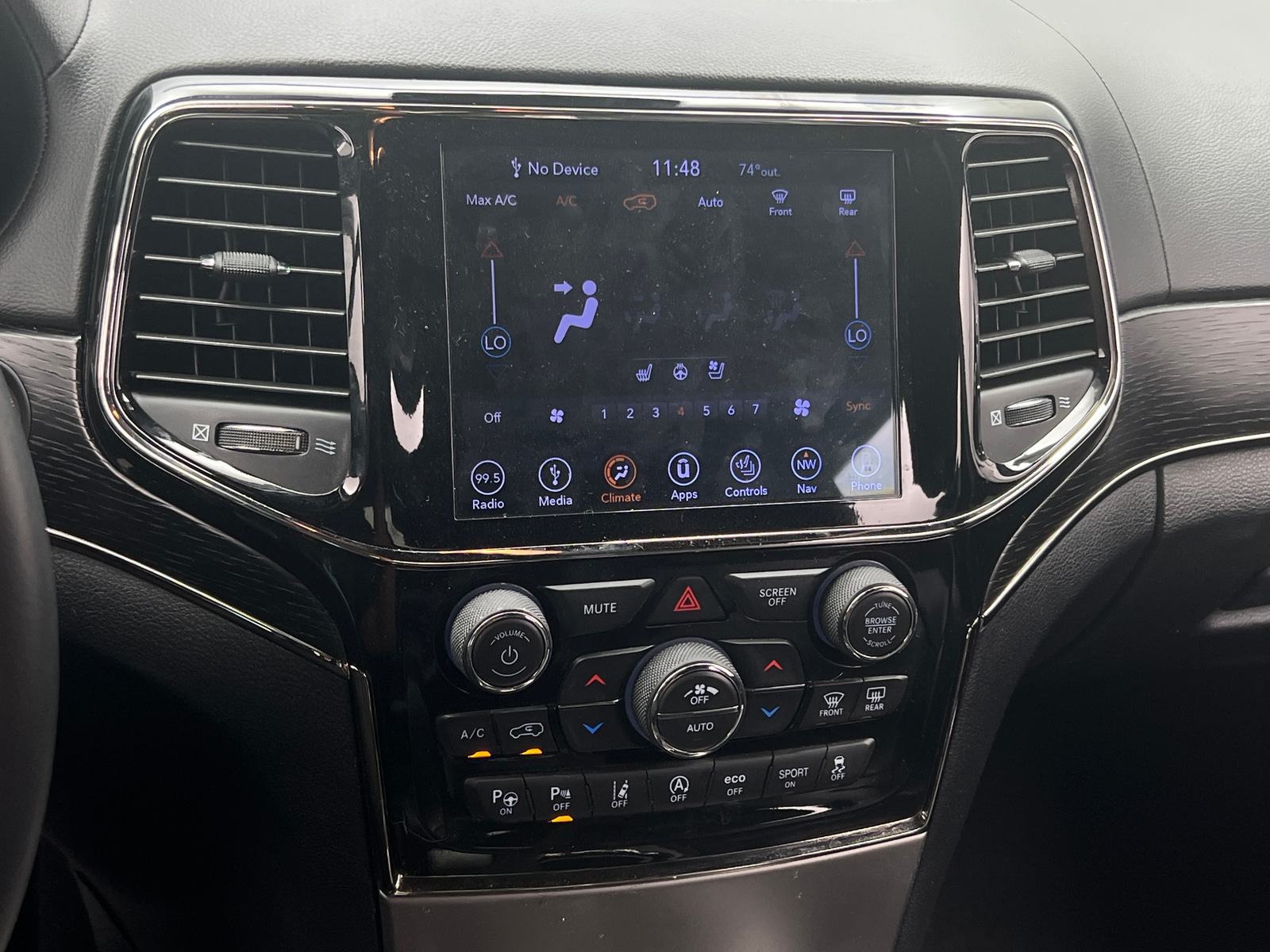 Thumbnail: 2019 Jeep Grand Cherokee - 3