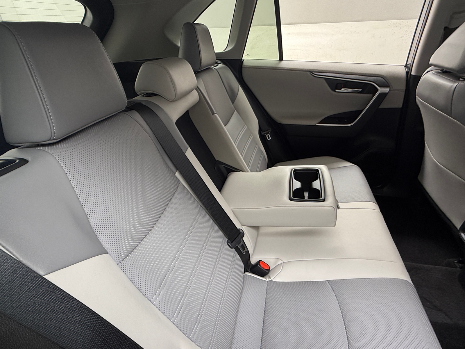 Thumbnail: 2021 Toyota RAV4 - 5