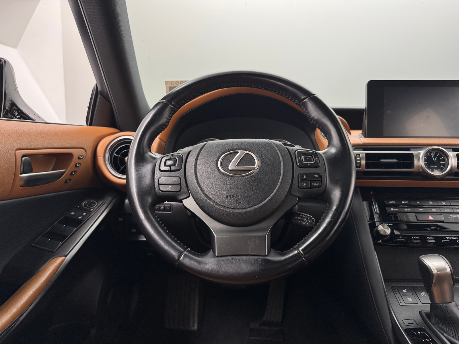 Thumbnail: 2022 Lexus IS - 5