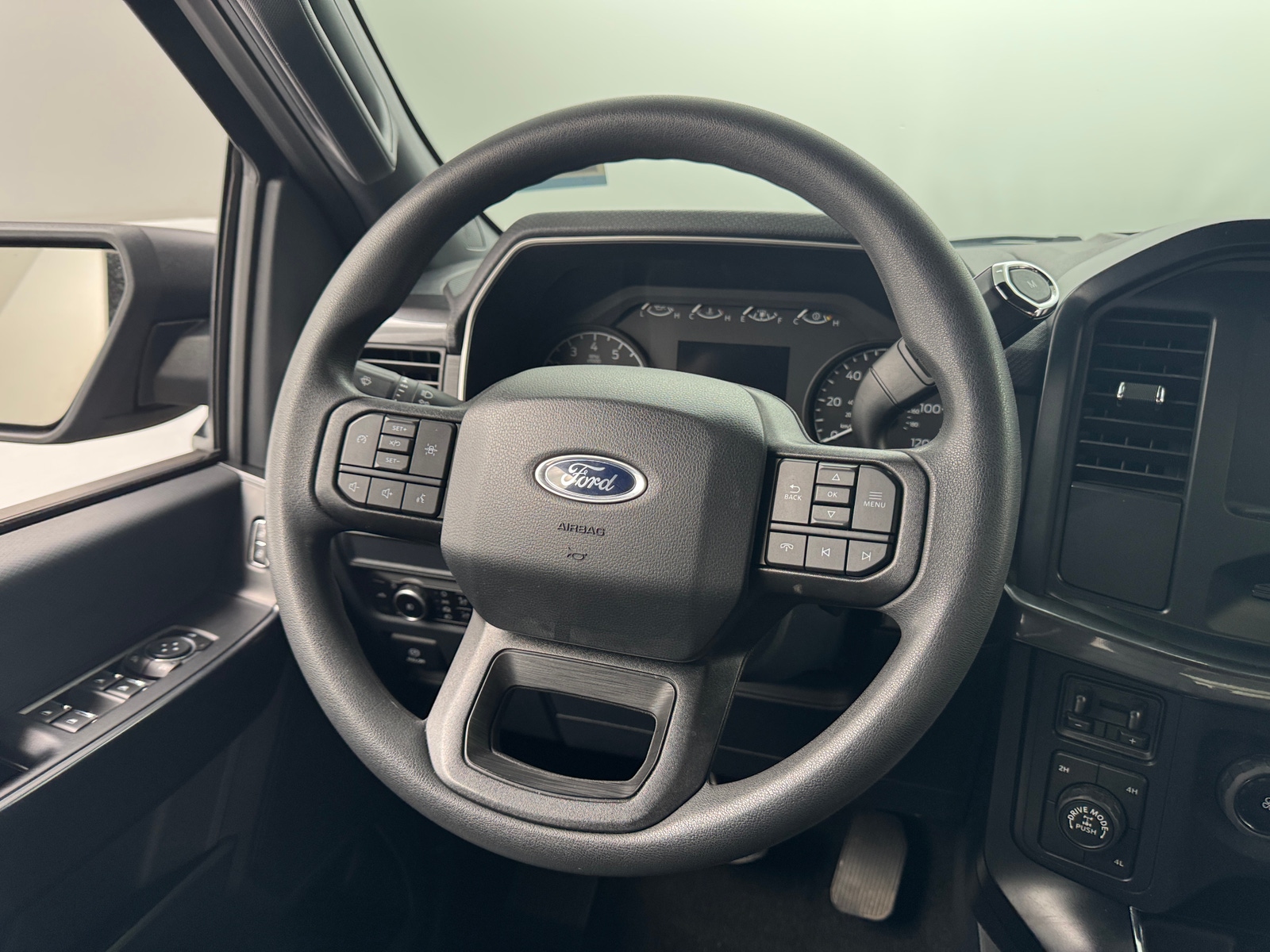 Thumbnail: 2023 Ford Econoline - 5
