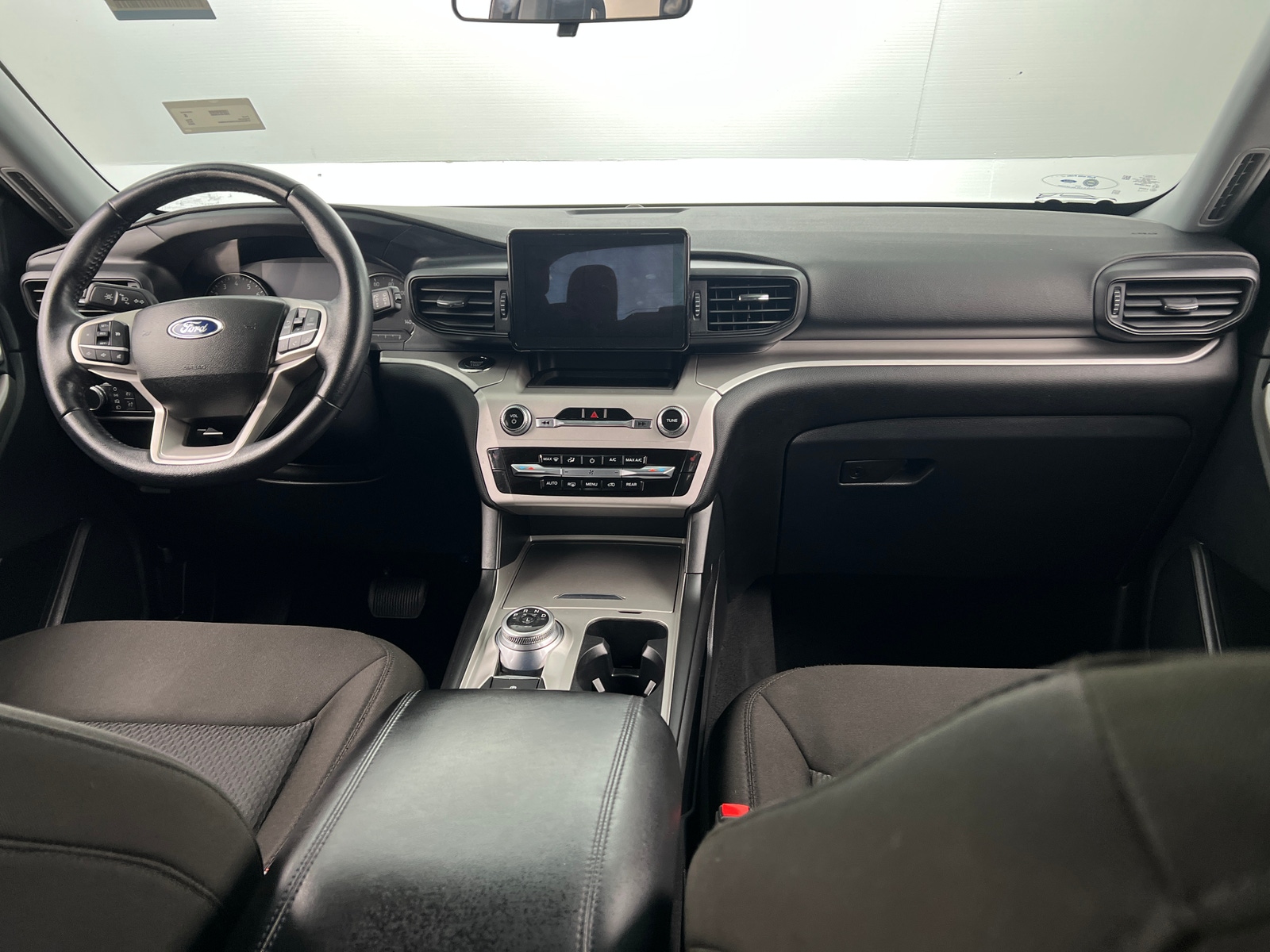 Thumbnail: 2022 Ford Explorer - 3