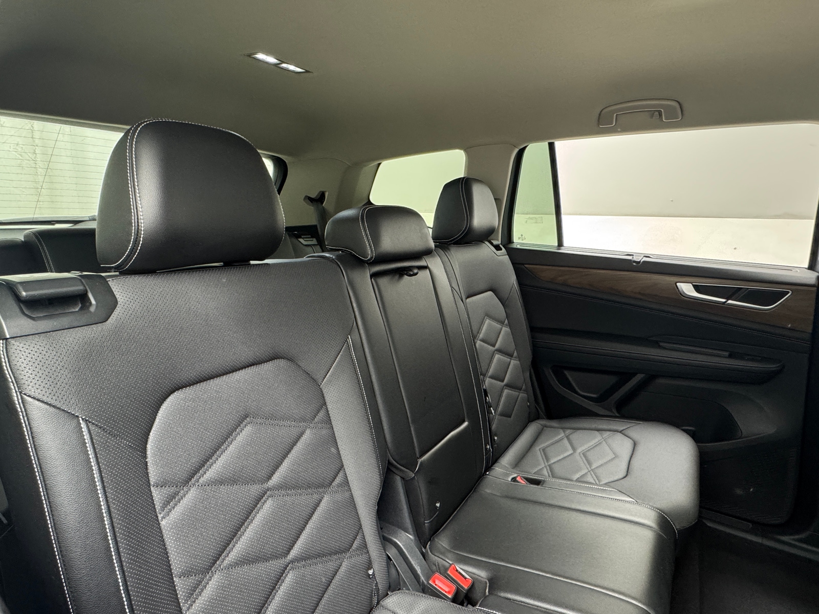 Thumbnail: 2024 Volkswagen Atlas - 5