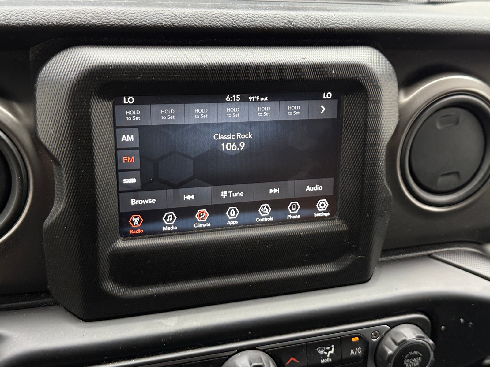 Thumbnail: 2022 Jeep Gladiator - 4