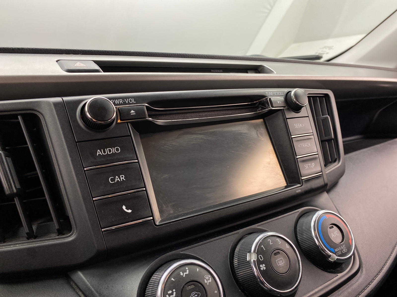 Thumbnail: 2016 Toyota RAV4 - 4