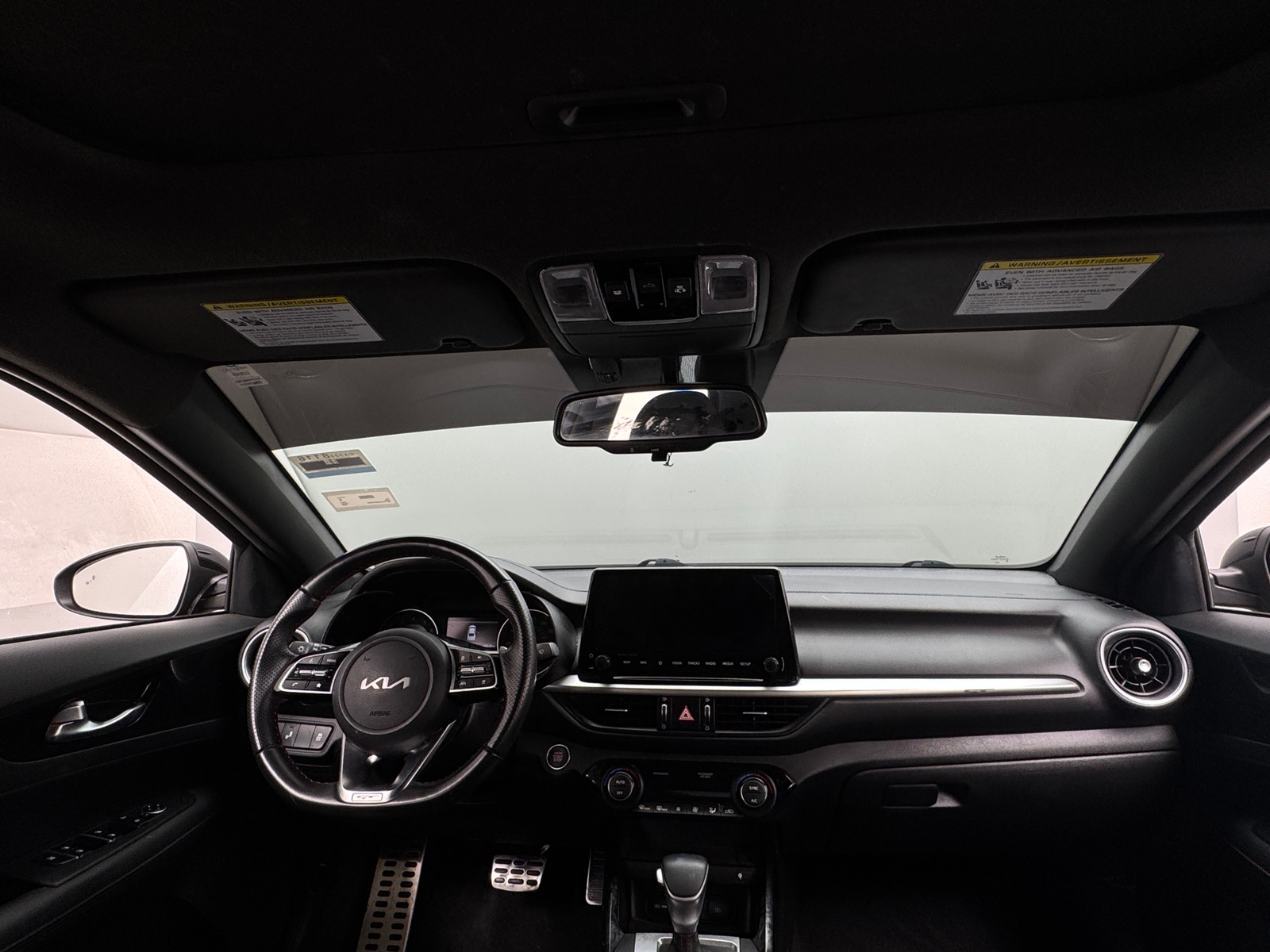 Thumbnail: 2022 Kia Forte - 3
