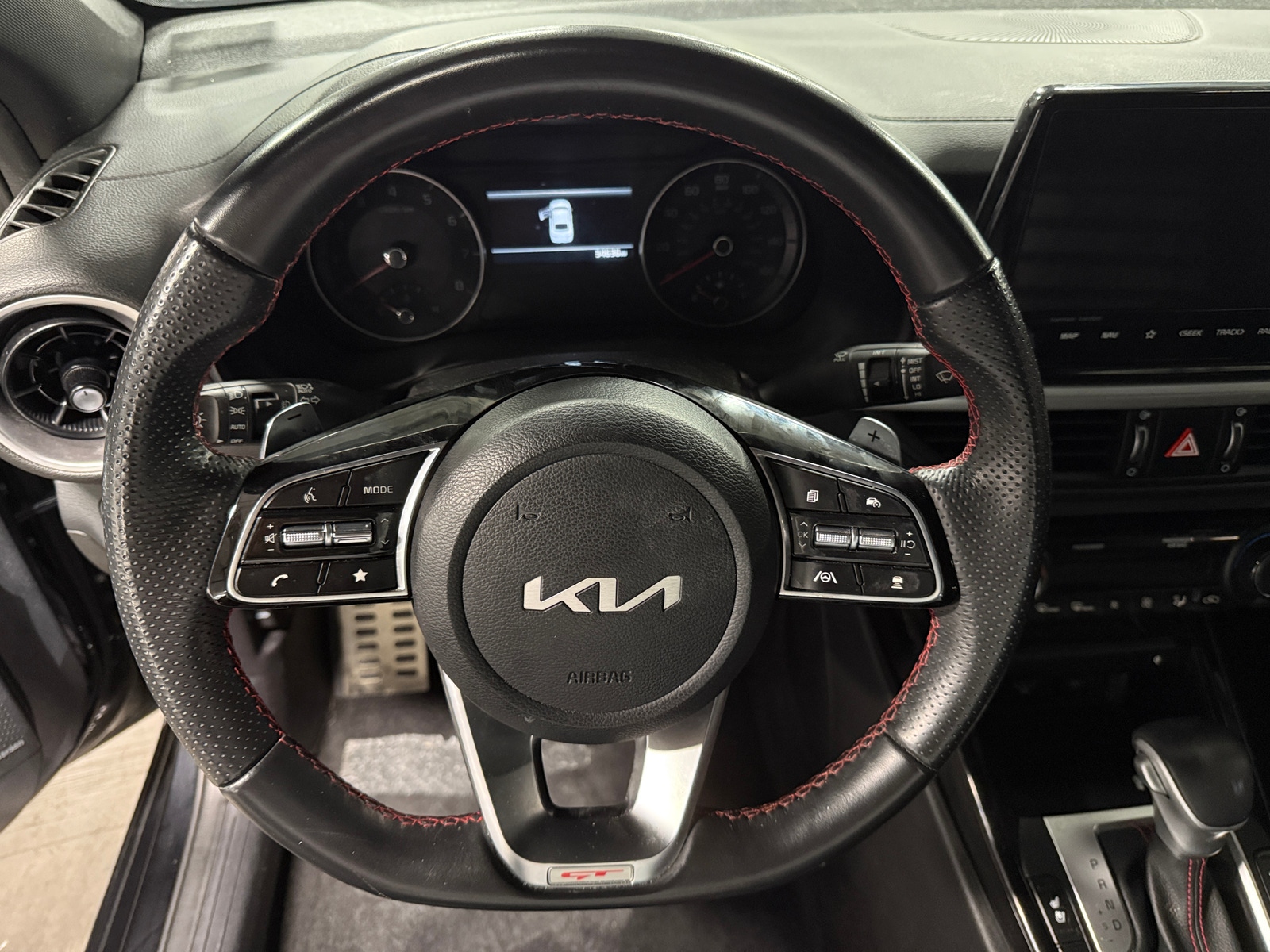 Thumbnail: 2022 Kia Forte - 5