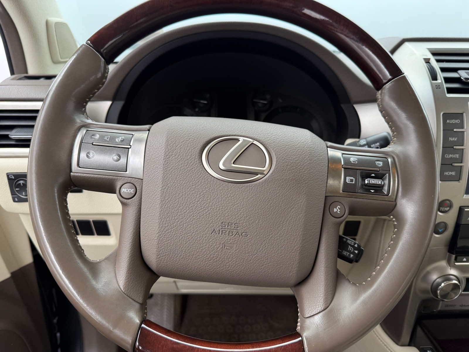 Thumbnail: 2018 Lexus GX - 4
