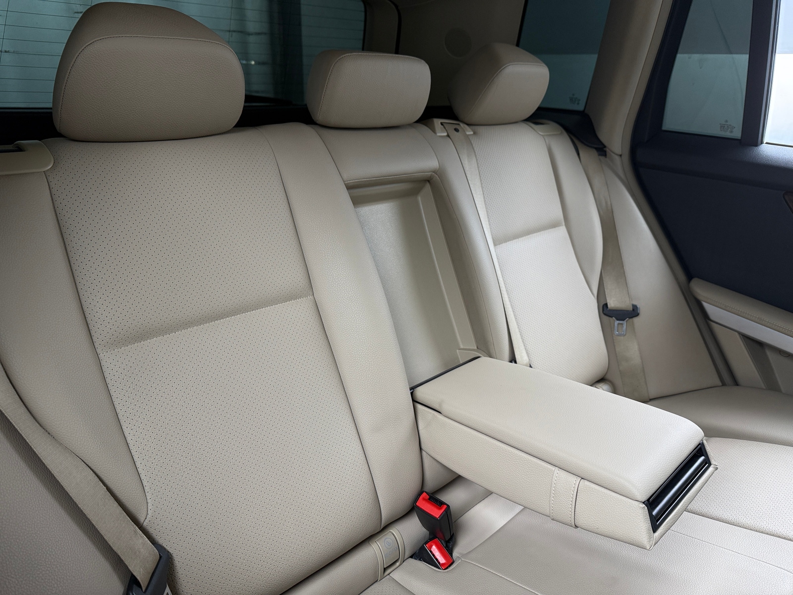 Thumbnail: 2012 Mercedes-Benz GLK - 5