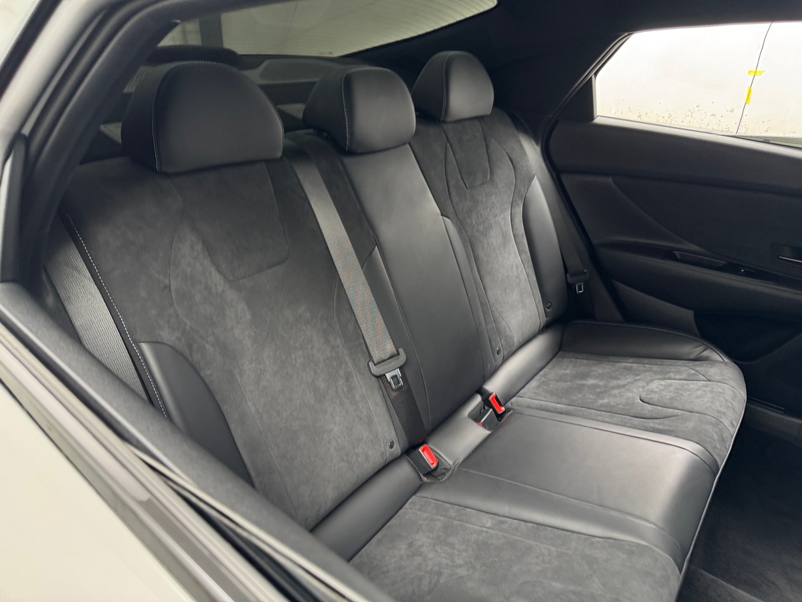 Thumbnail: 2023 Hyundai Elantra - 5