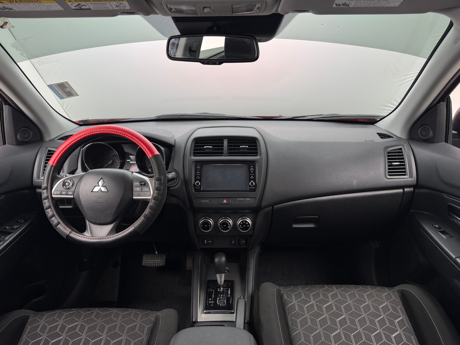 Thumbnail: 2023 Mitsubishi Outlander Sport - 3
