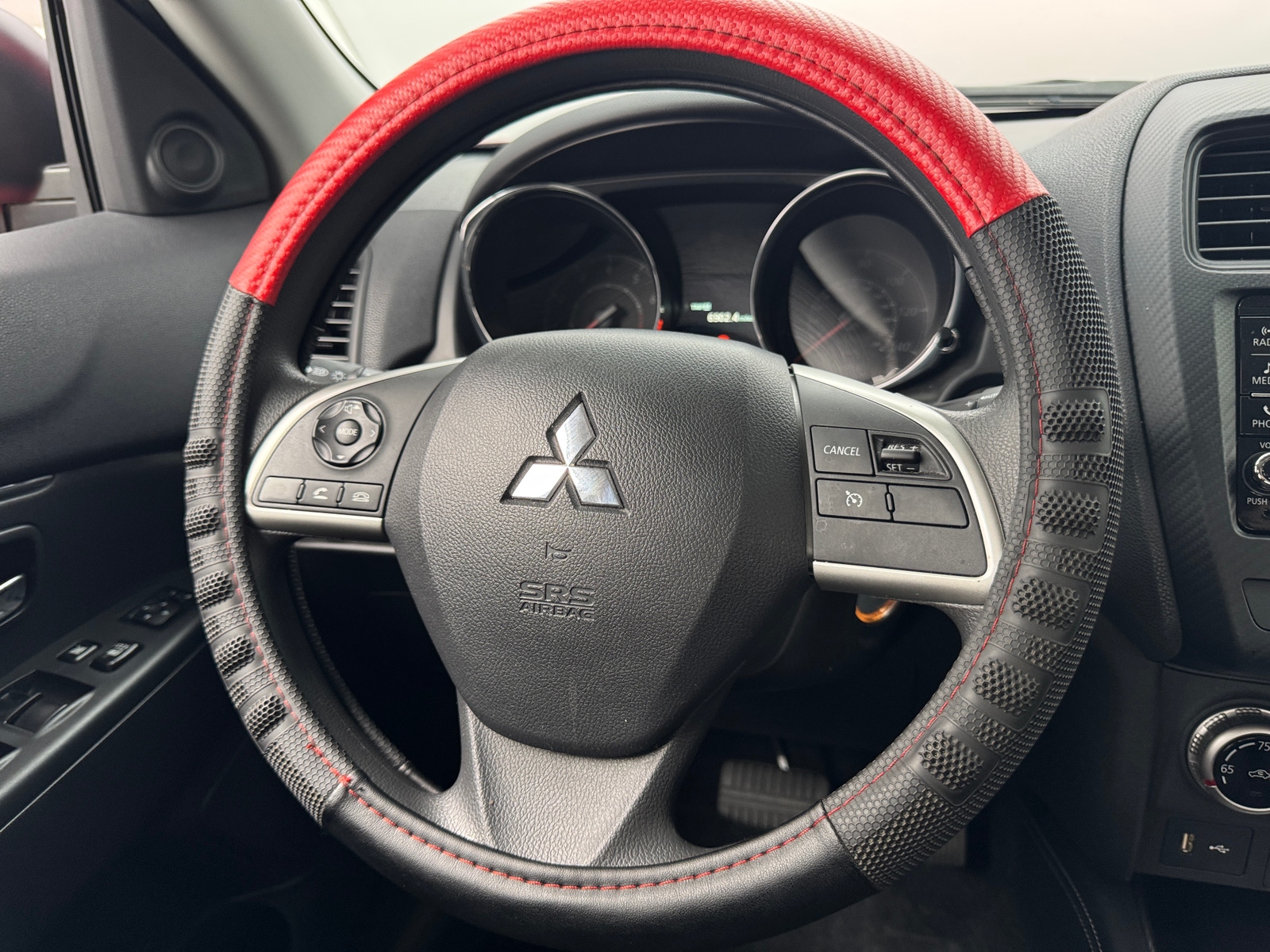 Thumbnail: 2023 Mitsubishi Outlander Sport - 5