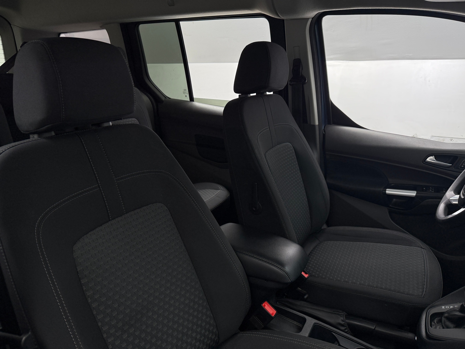 Thumbnail: 2021 Ford Transit Series - 2
