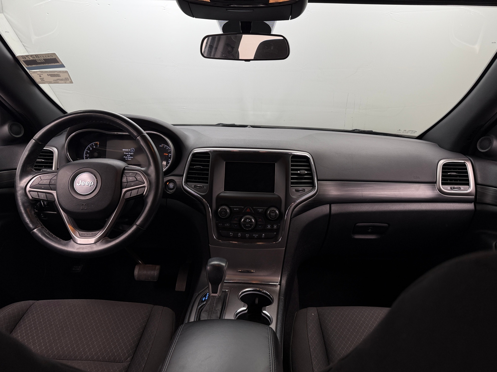 Thumbnail: 2020 Jeep Grand Cherokee - 3