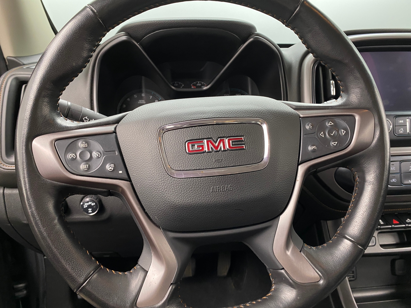 Thumbnail: 2022 GMC Canyon - 4