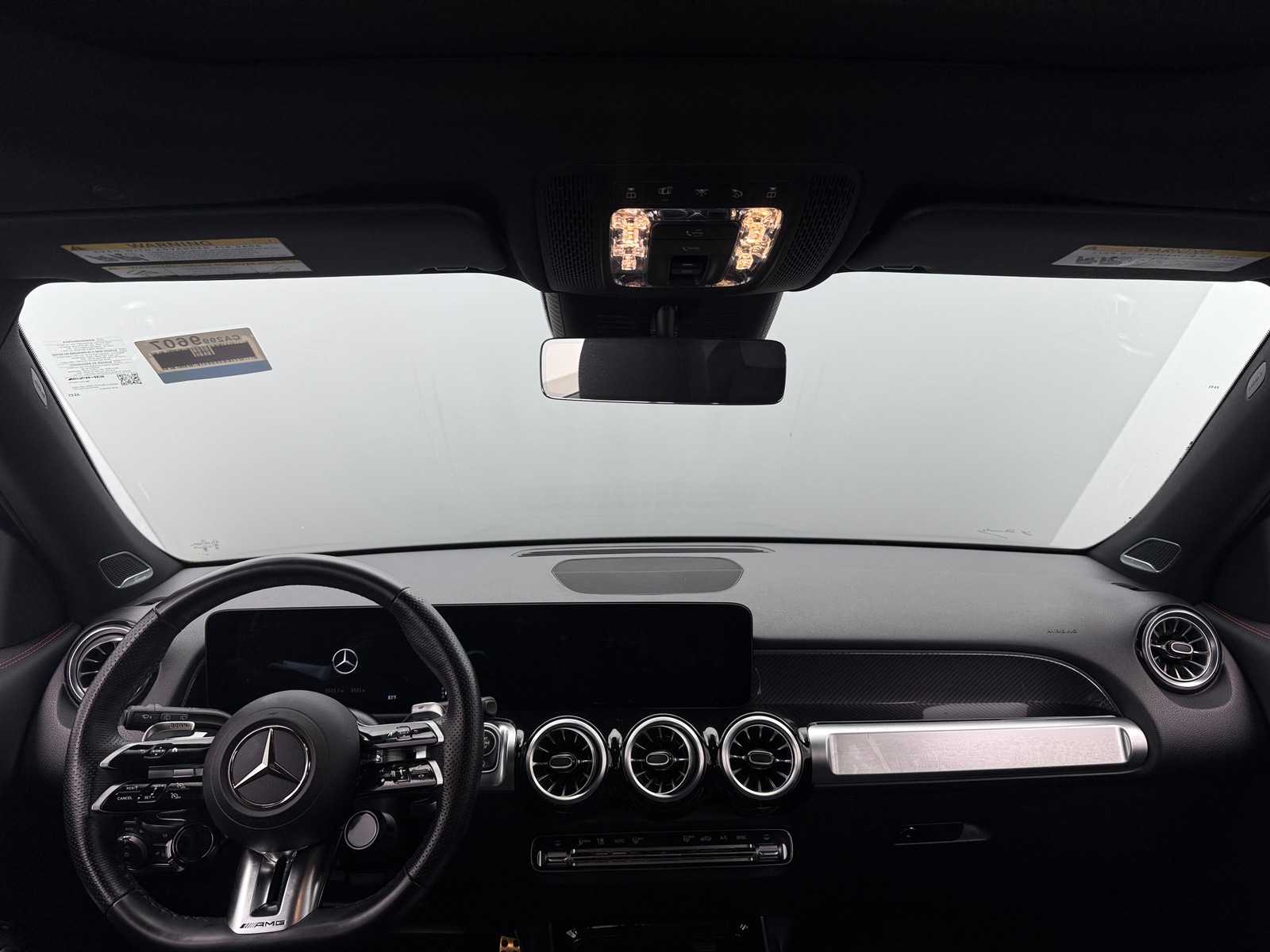 Thumbnail: 2025 Mercedes-Benz GLB - 3