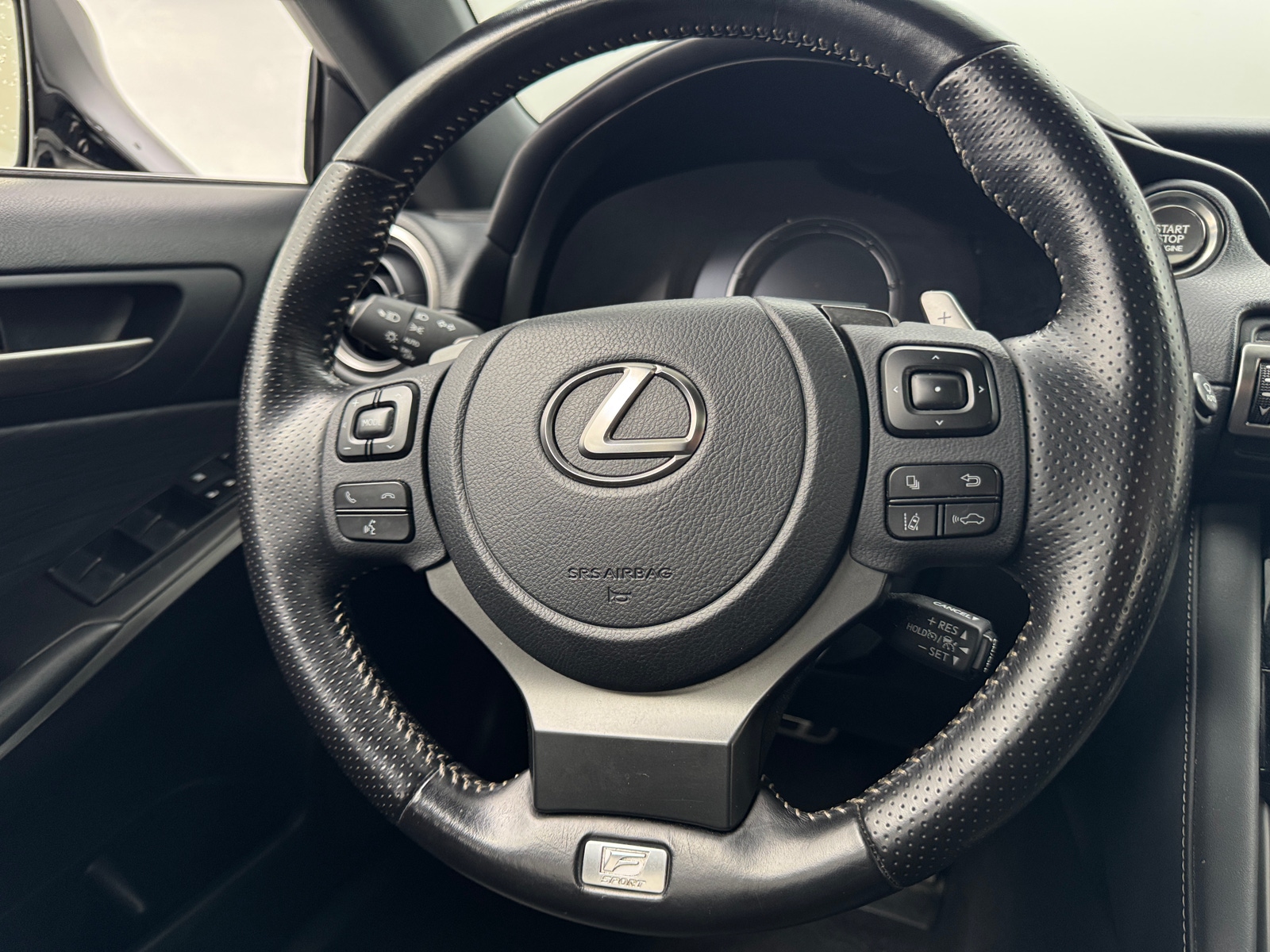Thumbnail: 2021 Lexus IS - 4
