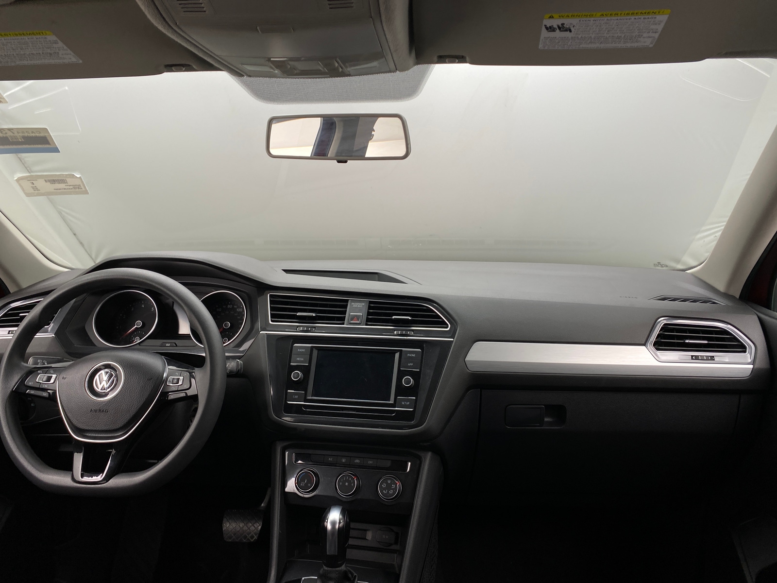 Thumbnail: 2018 Volkswagen Tiguan - 3