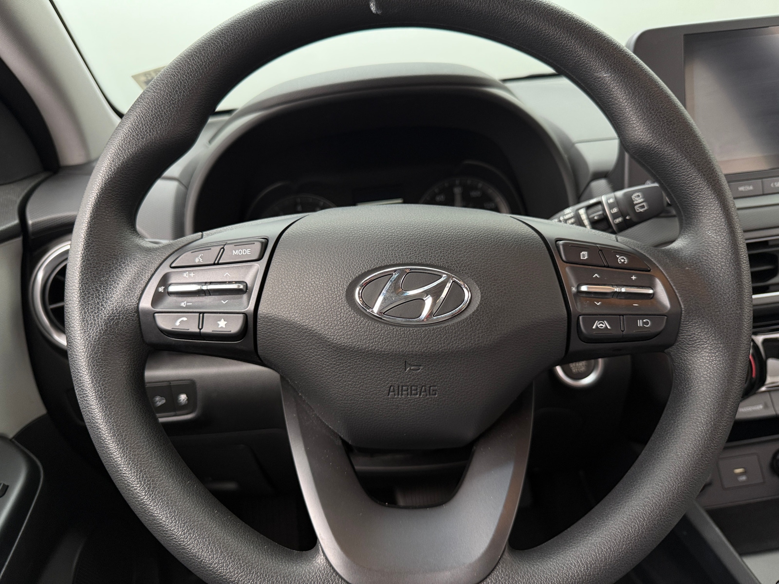 Thumbnail: 2022 Hyundai Kona - 5