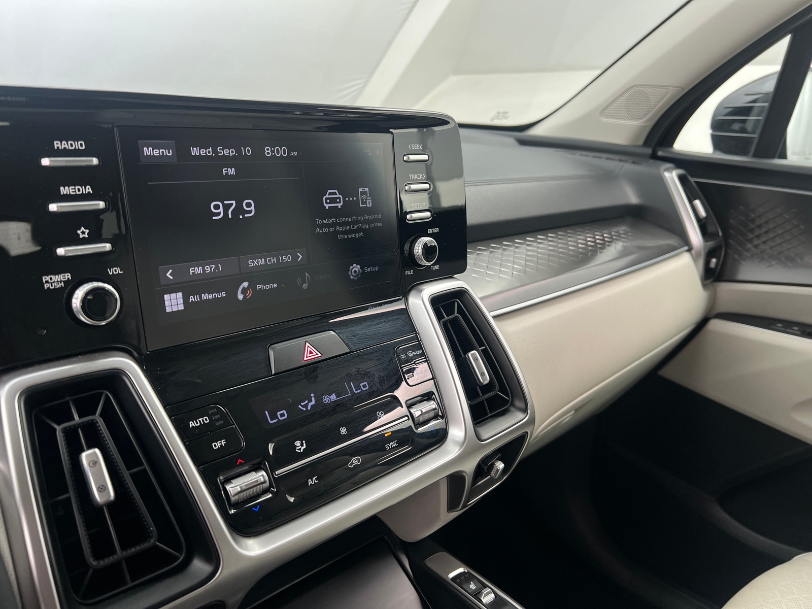 Thumbnail: 2021 Kia Sorento - 3