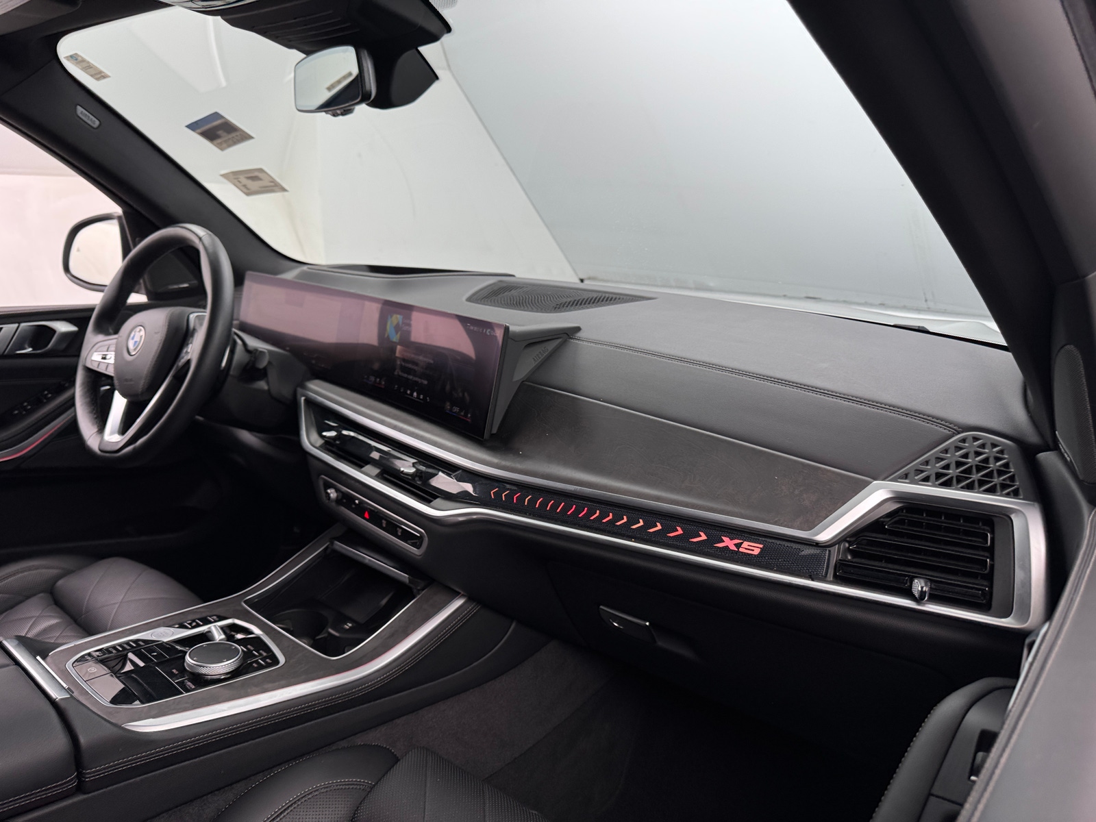 Thumbnail: 2025 BMW X5 - 2