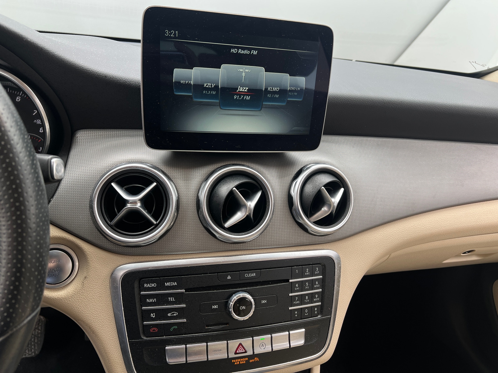 Thumbnail: 2018 Mercedes-Benz GLA - 3
