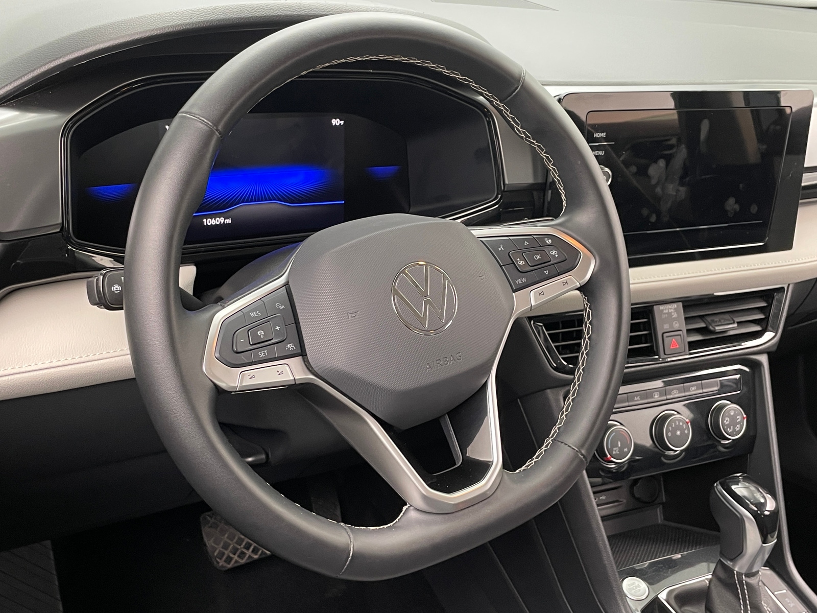 Thumbnail: 2025 Volkswagen Taos - 5