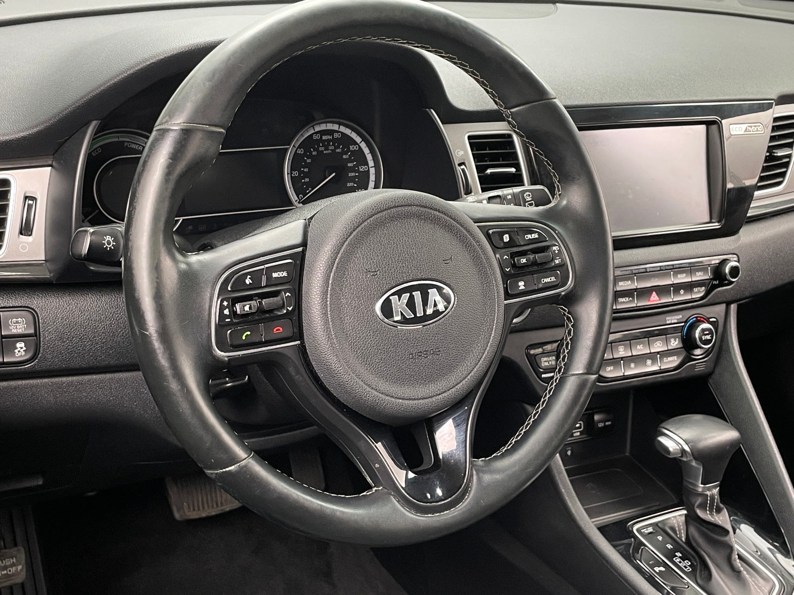 Thumbnail: 2019 Kia Niro - 4