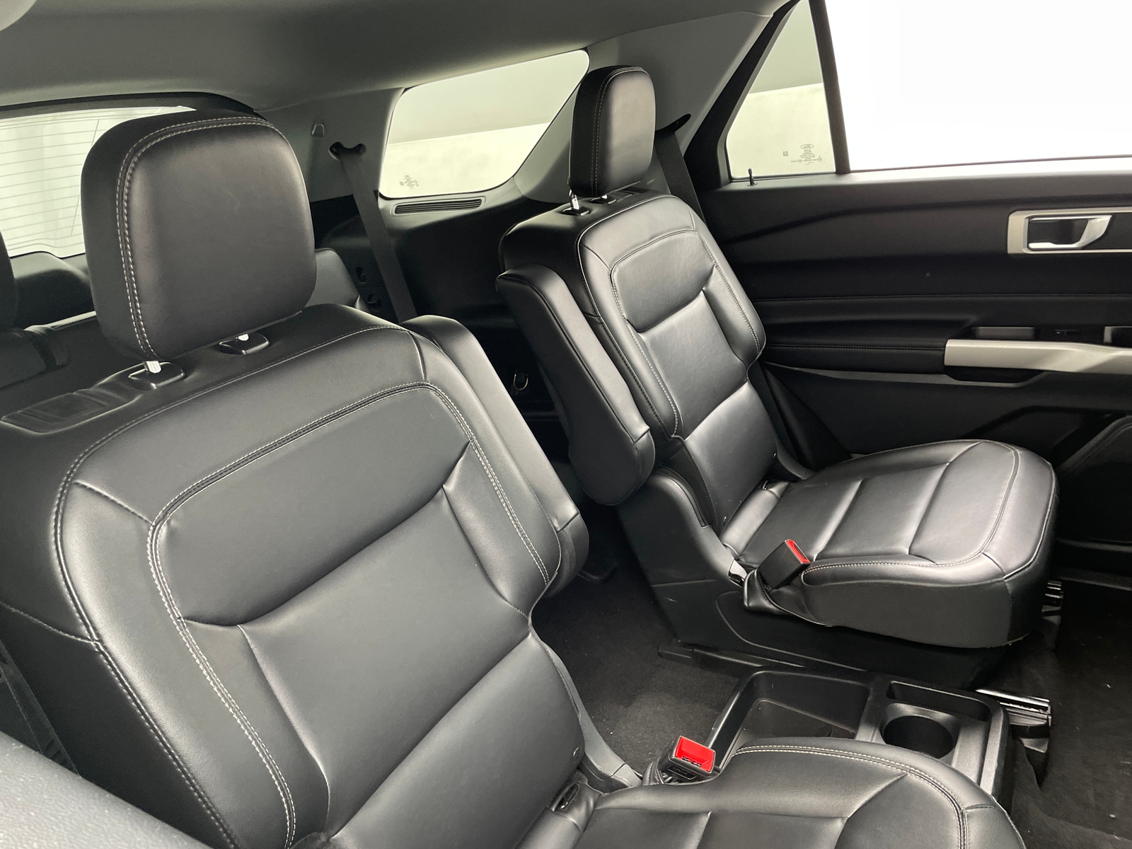 Thumbnail: 2021 Ford Explorer - 6