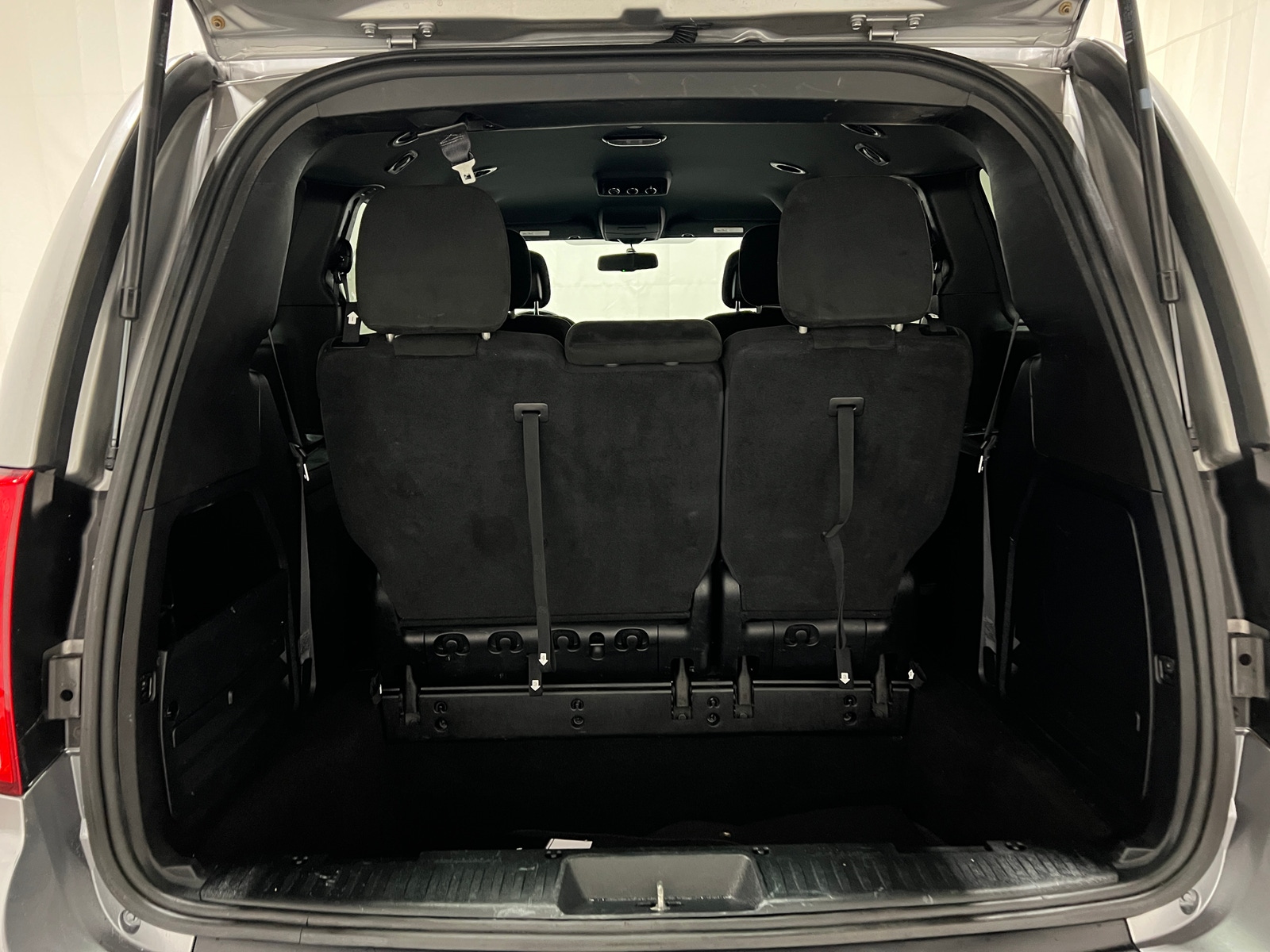 Thumbnail: 2016 Dodge Grand Caravan - 7