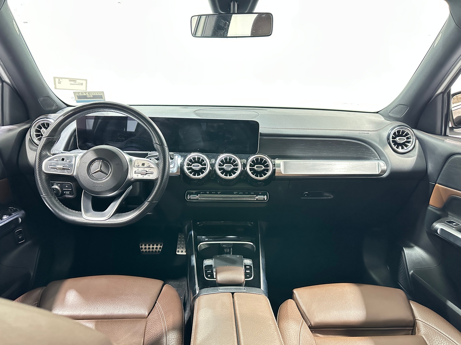 Thumbnail: 2020 Mercedes-Benz GLB - 2