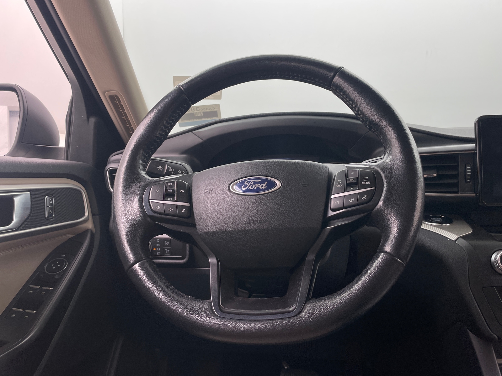 Thumbnail: 2020 Ford Explorer - 5