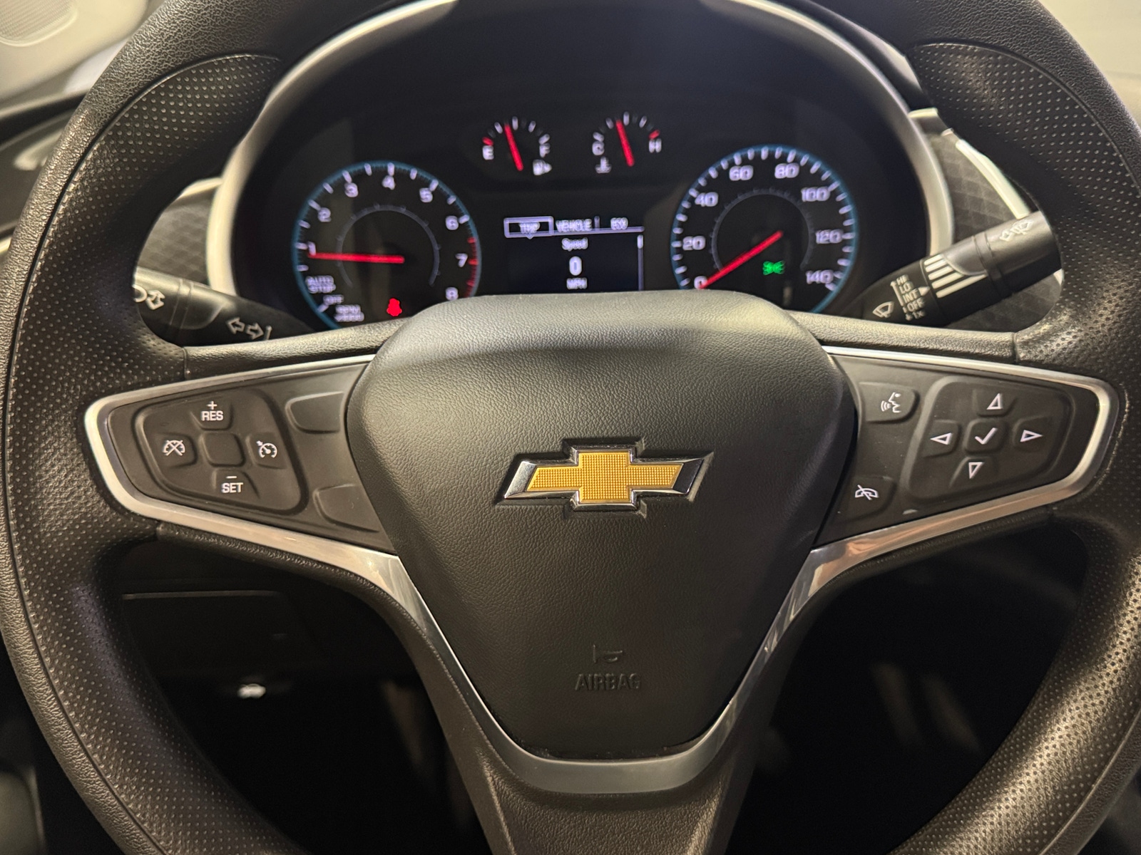 Thumbnail: 2022 Chevrolet Malibu - 5