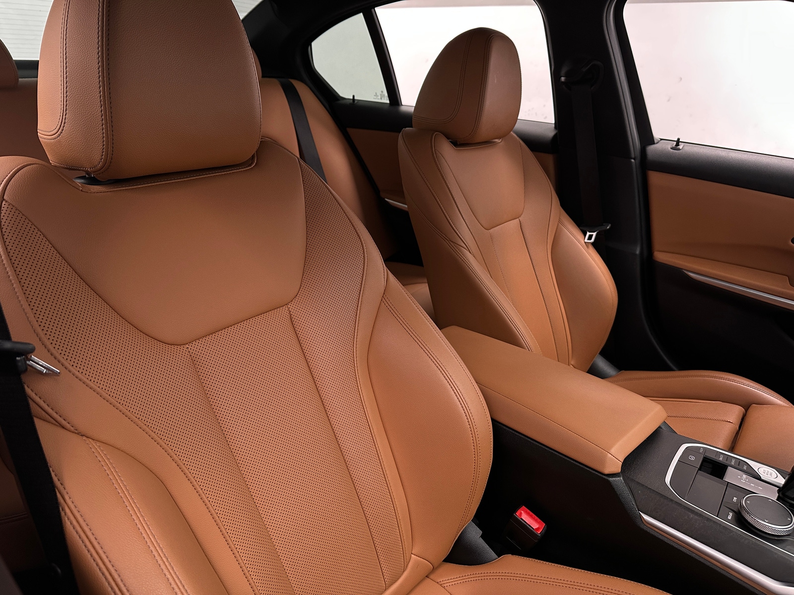 Thumbnail: 2022 BMW 3 Series - 2