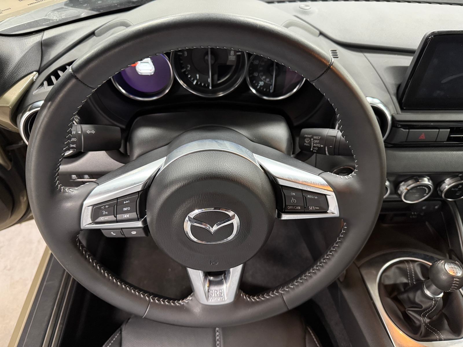 Thumbnail: 2023 Mazda MX-5 Miata - 4