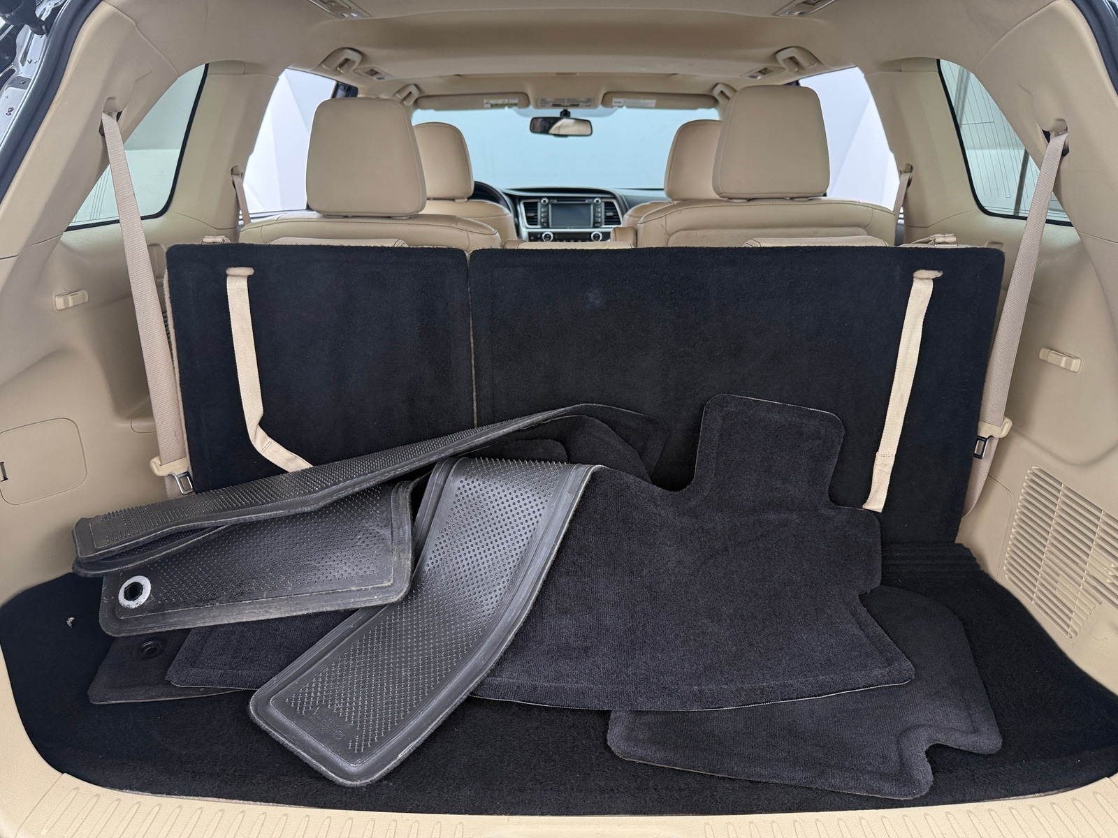 Thumbnail: 2015 Toyota Highlander - 6