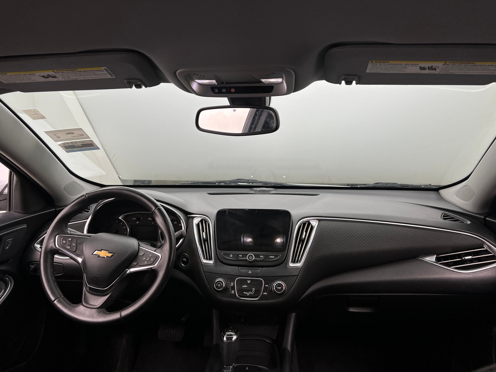 Thumbnail: 2017 Chevrolet Malibu - 3