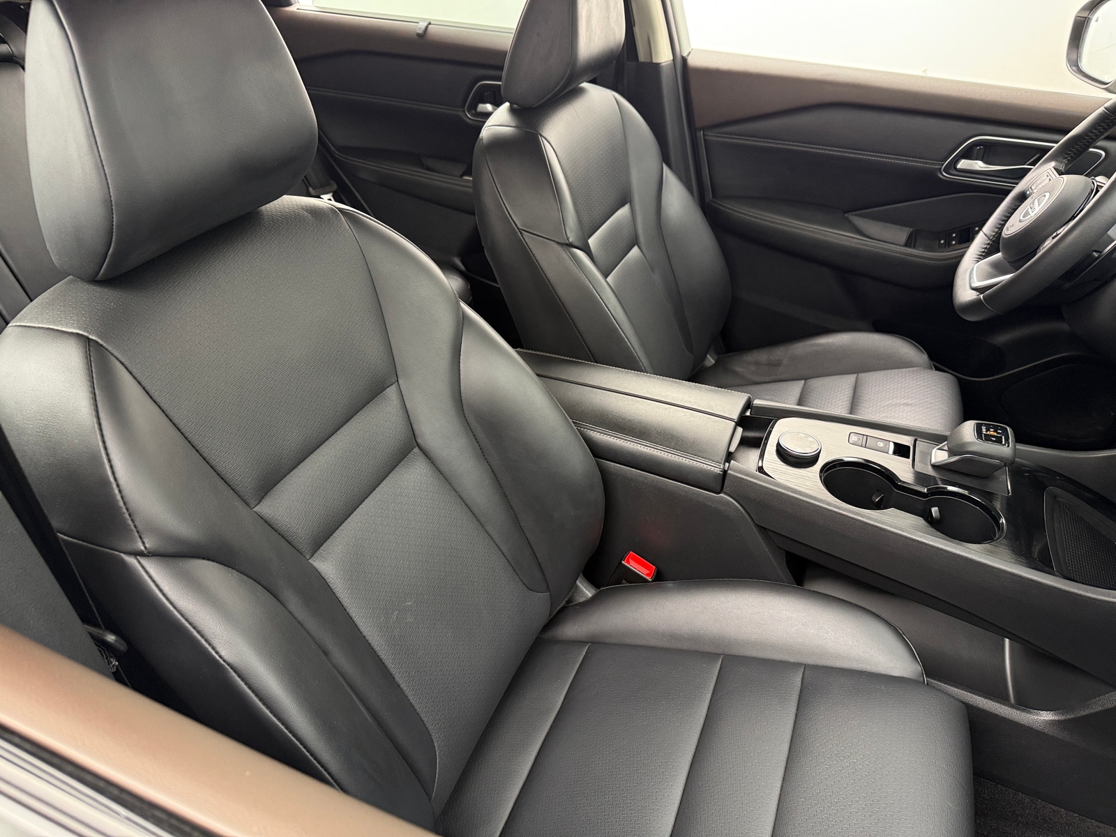 Thumbnail: 2021 Nissan Rogue - 2