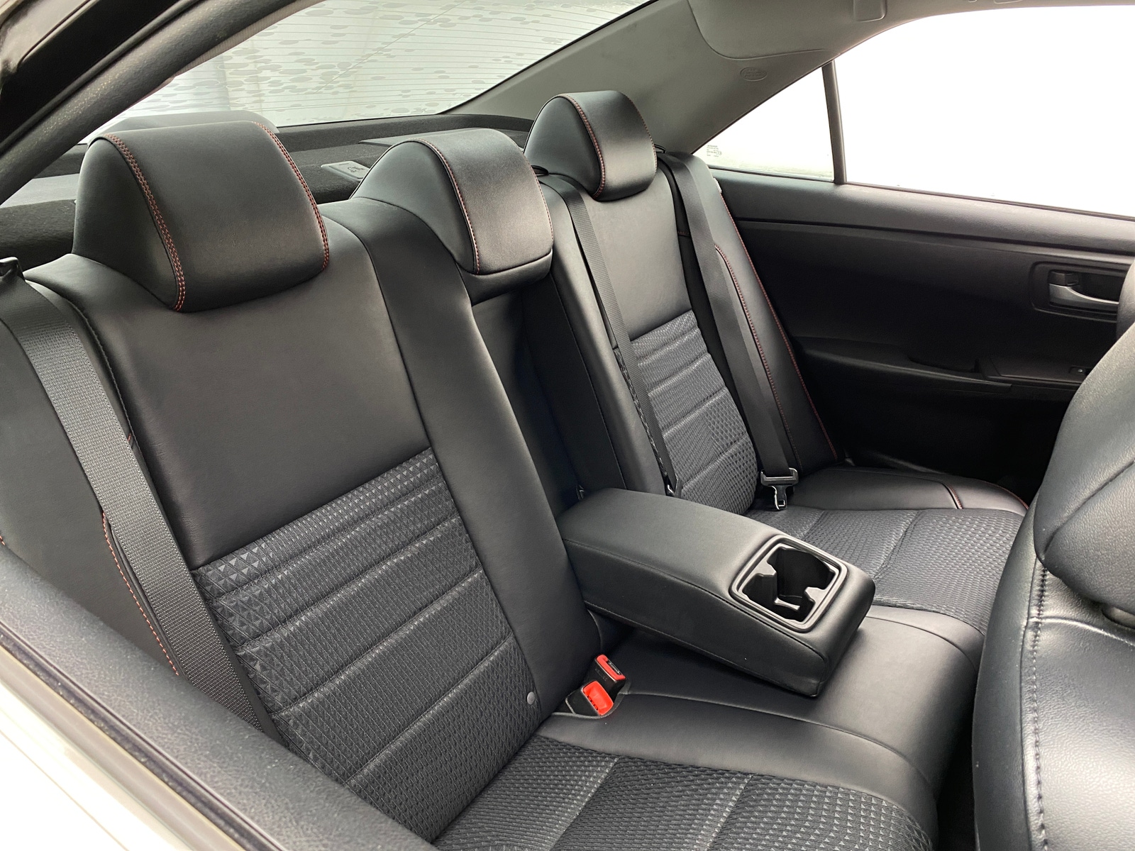 Thumbnail: 2015 Toyota Camry - 6
