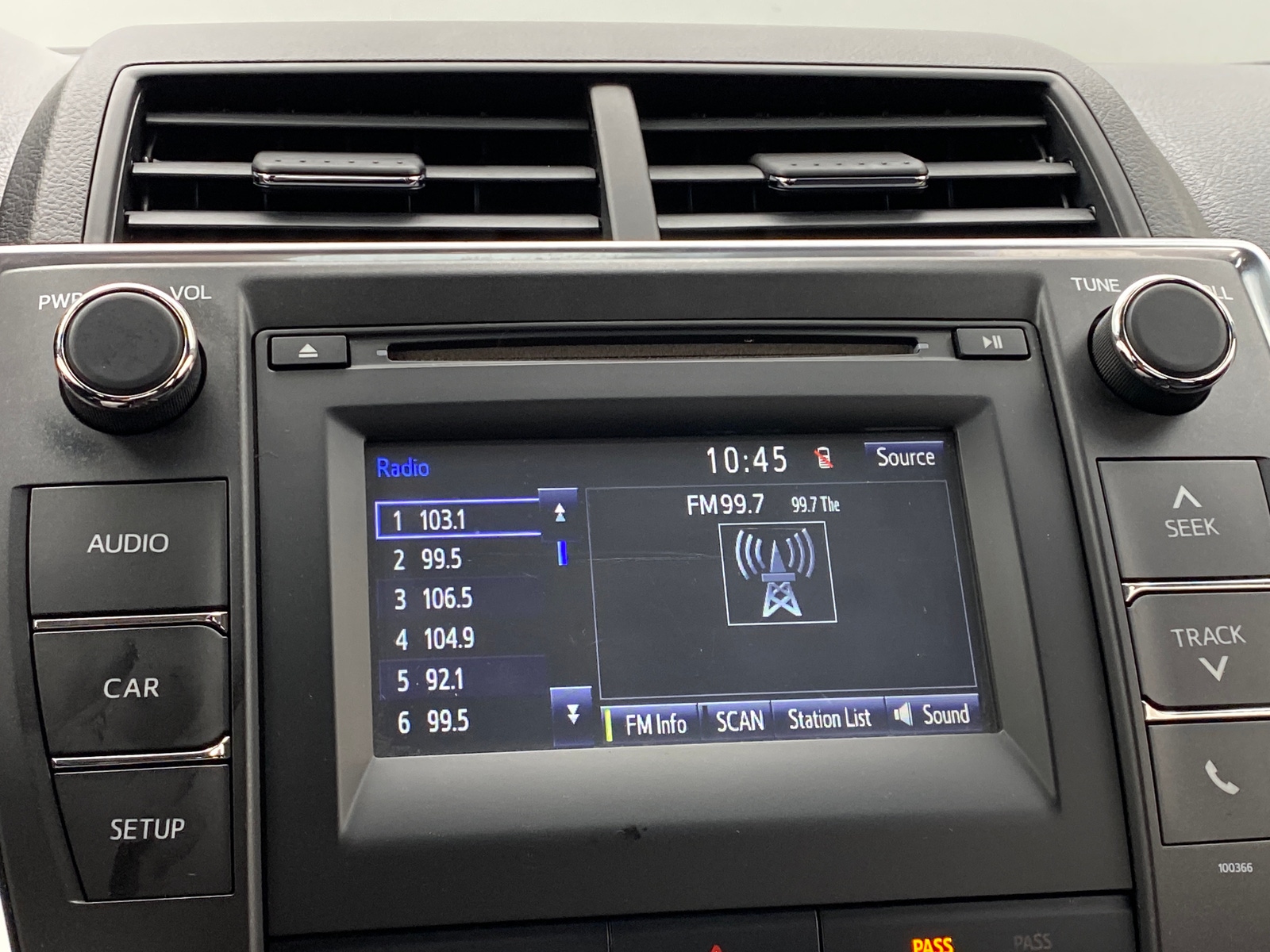 Thumbnail: 2015 Toyota Camry - 4