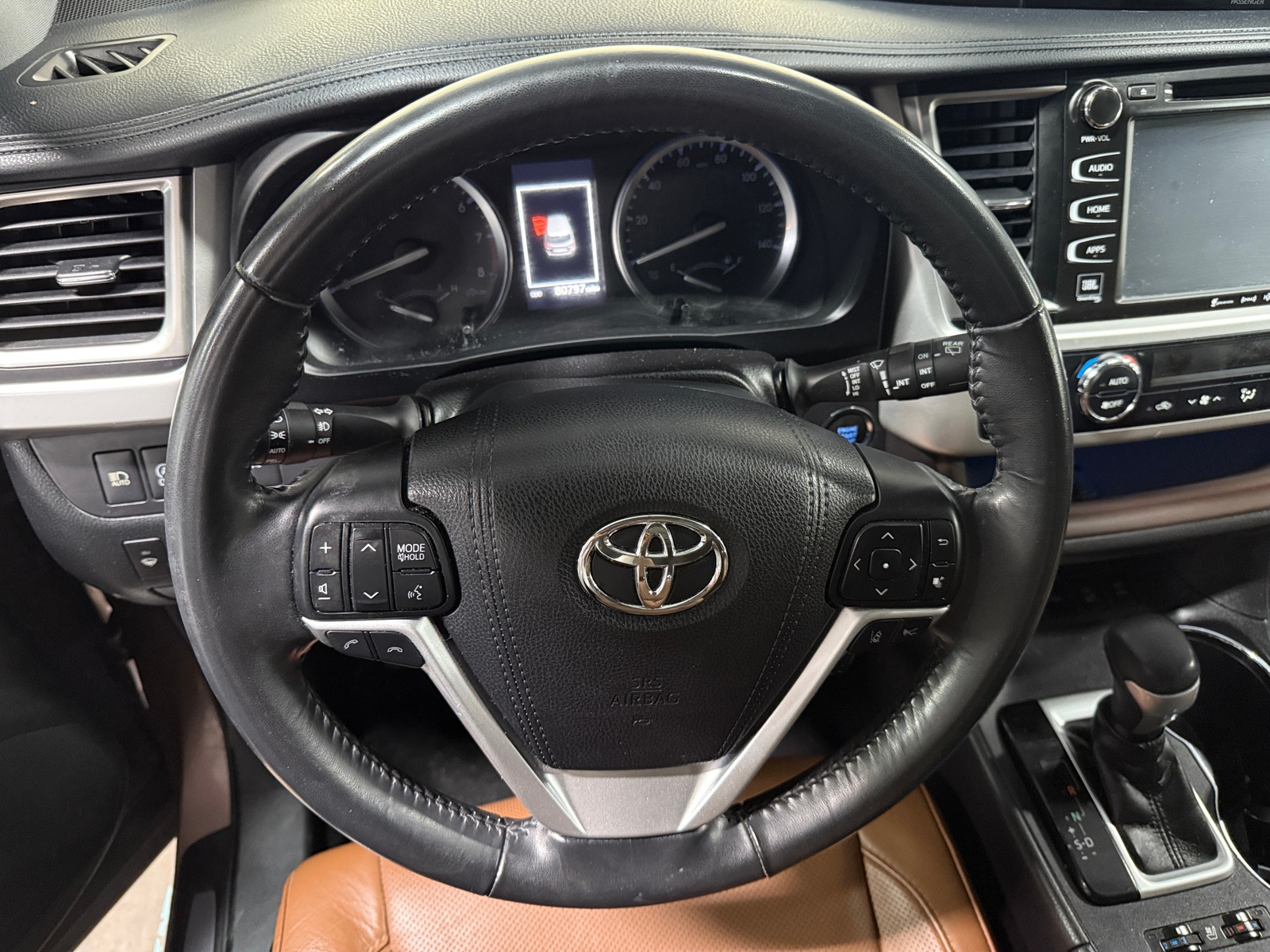 Thumbnail: 2018 Toyota Highlander - 4