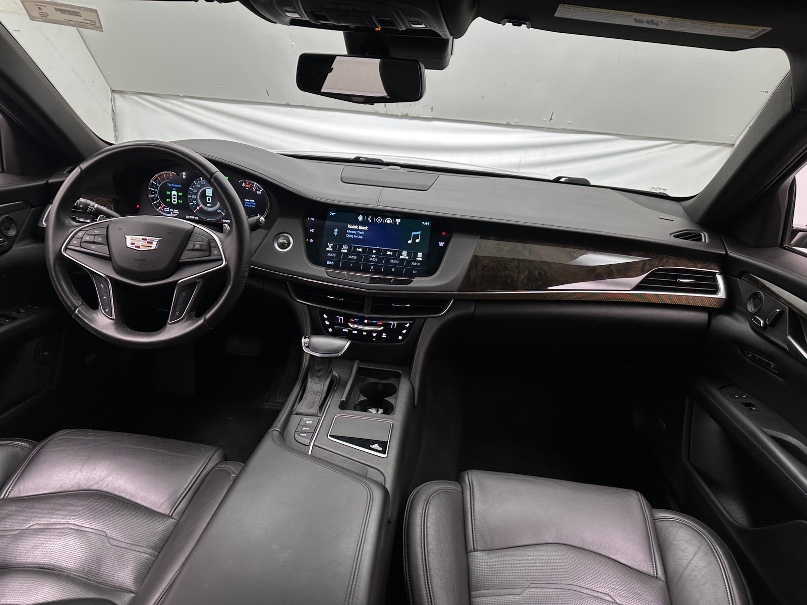 Thumbnail: 2018 Cadillac CT6 - 2