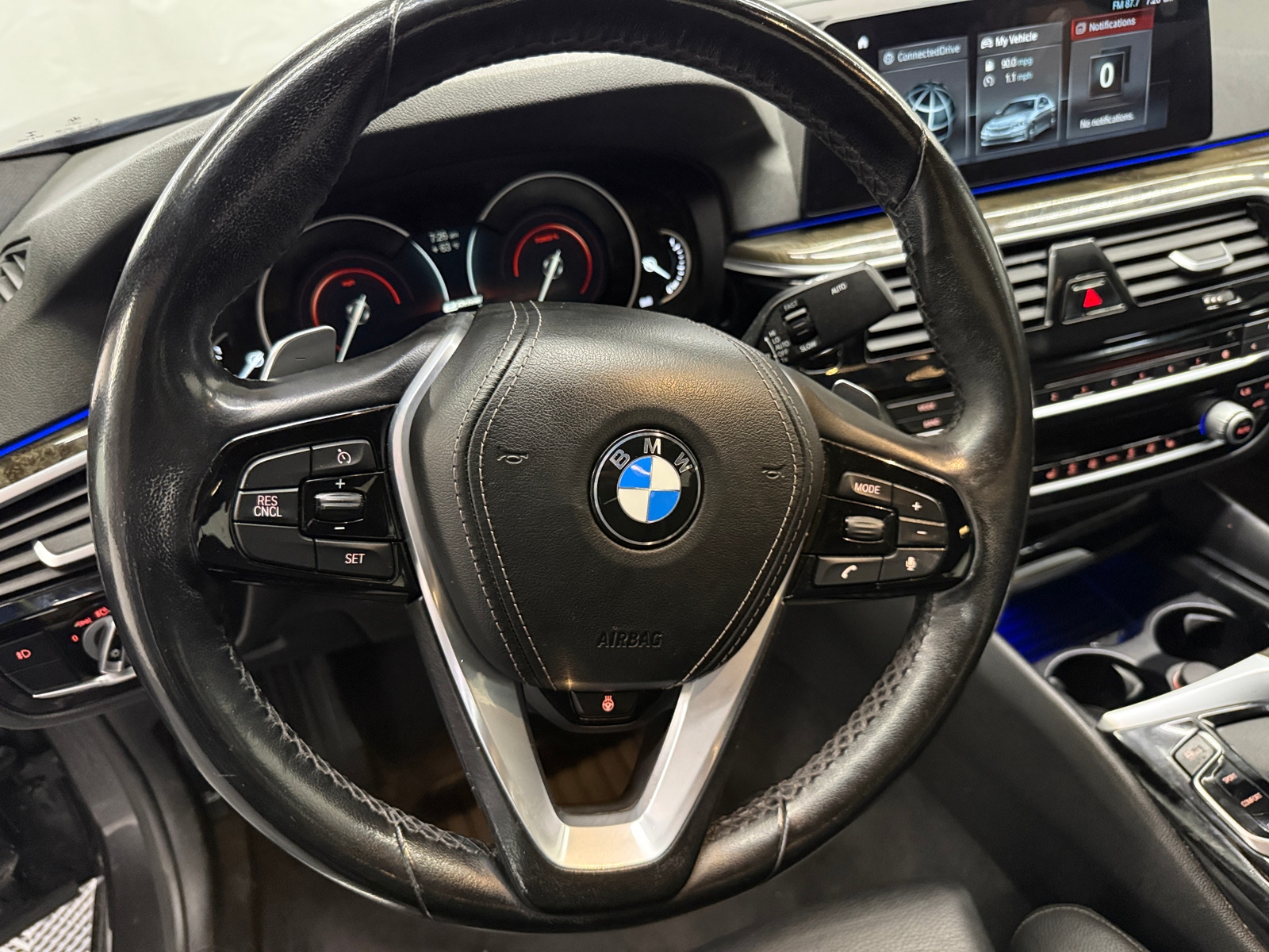 Thumbnail: 2018 BMW 5 Series - 4