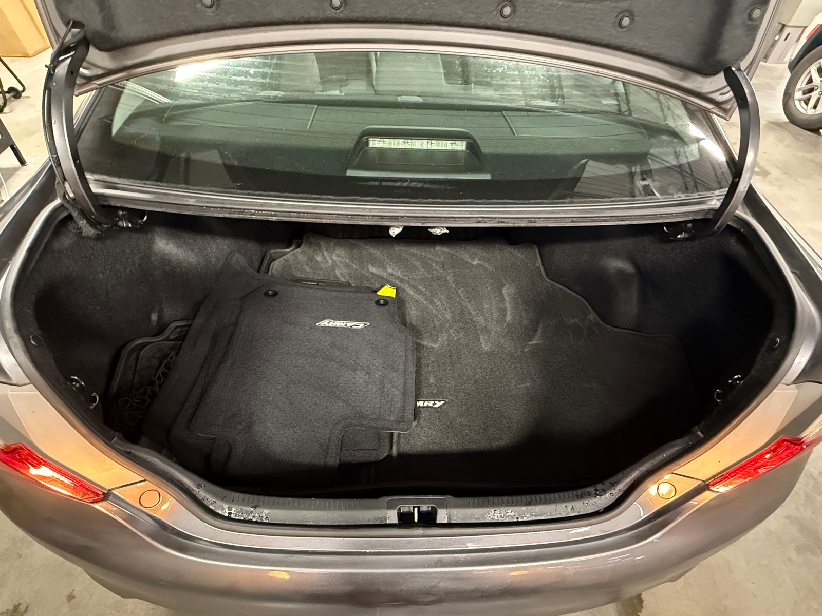 Thumbnail: 2013 Toyota Camry - 7