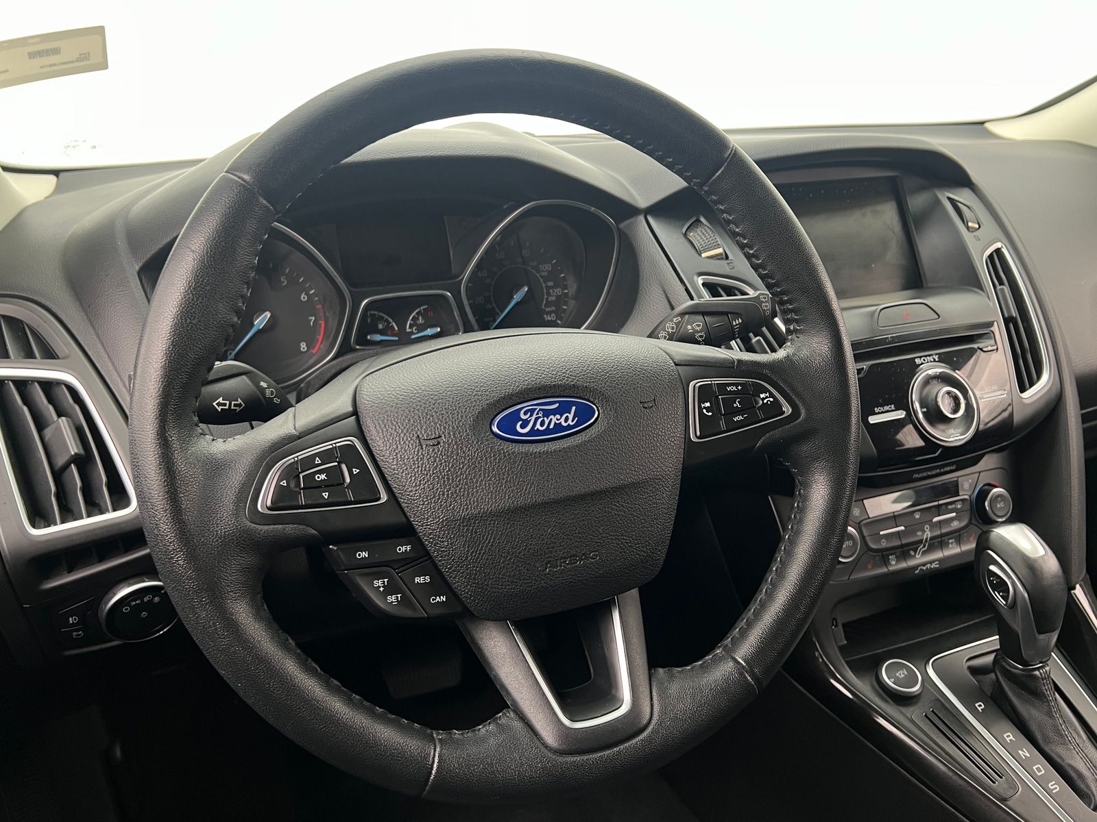 Thumbnail: 2015 Ford Focus - 4
