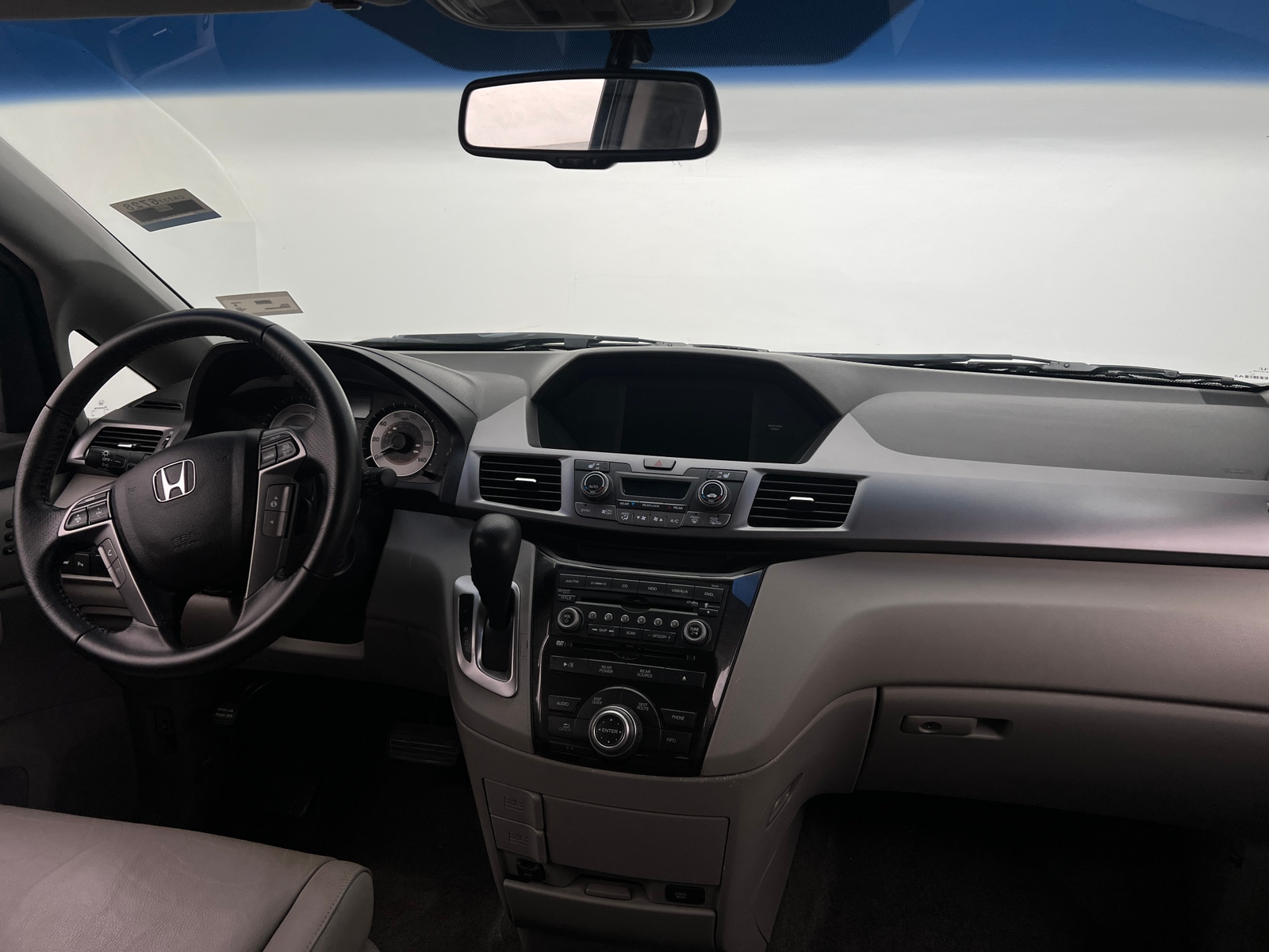 Thumbnail: 2012 Honda Odyssey - 2