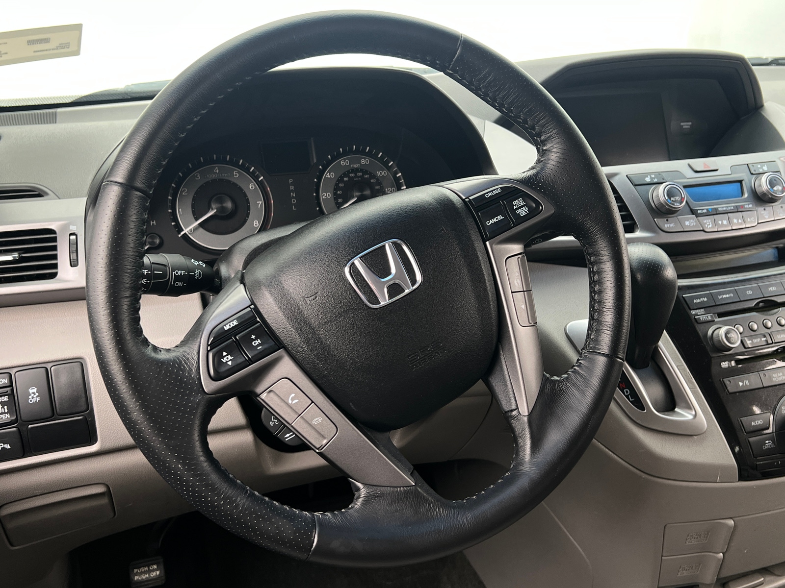 Thumbnail: 2012 Honda Odyssey - 4