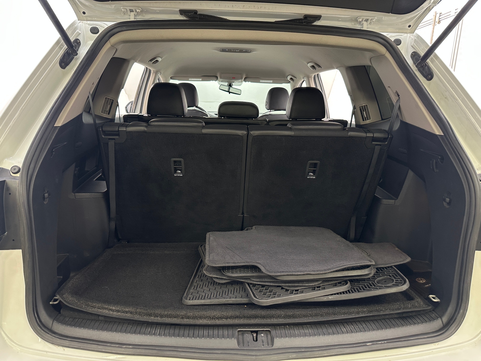 Thumbnail: 2018 Volkswagen Atlas - 6