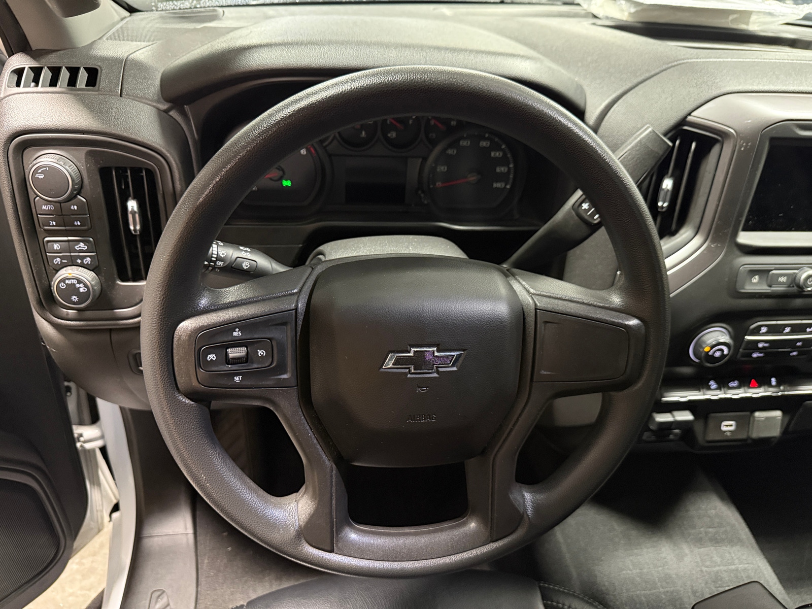Thumbnail: 2019 Chevrolet Silverado 1500 - 5