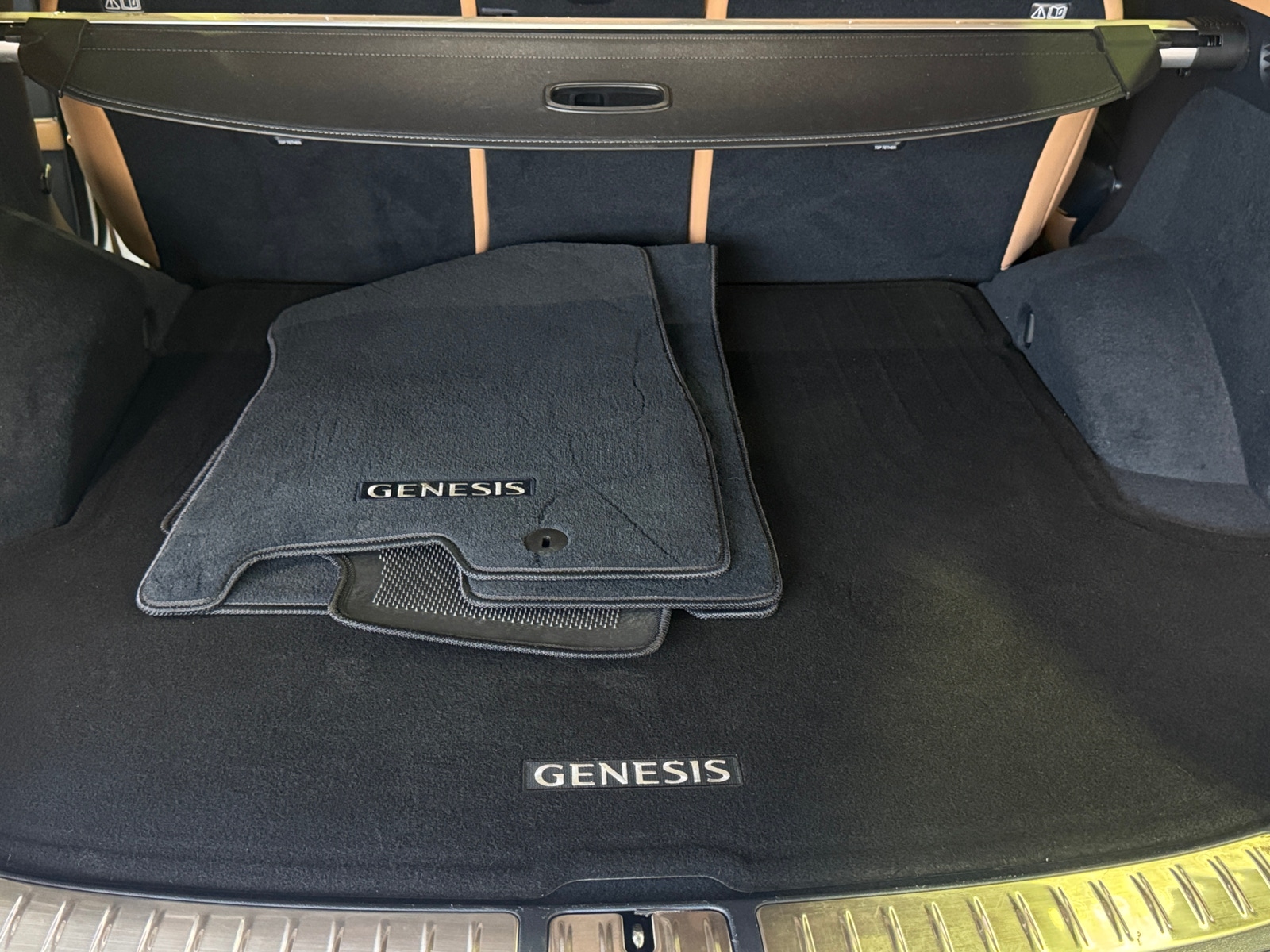 Thumbnail: 2023 Genesis GV80 - 6