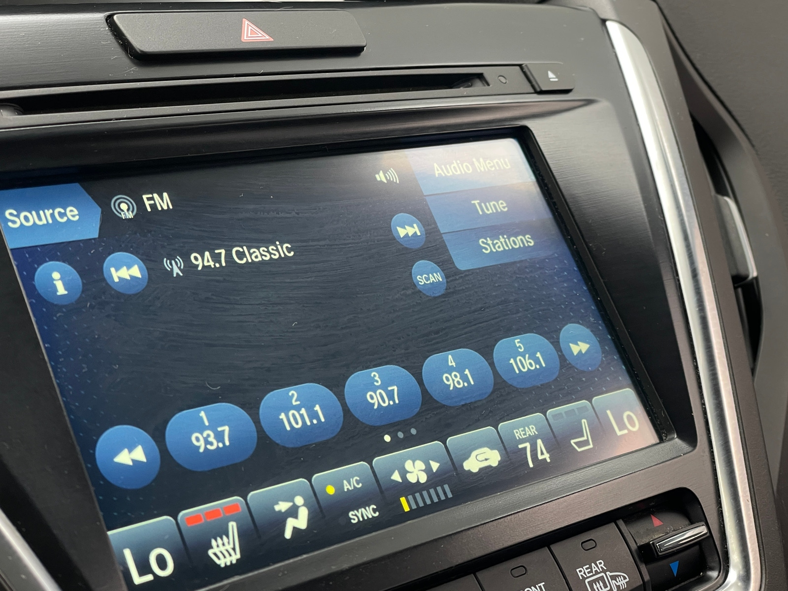 Thumbnail: 2019 Acura MDX - 3